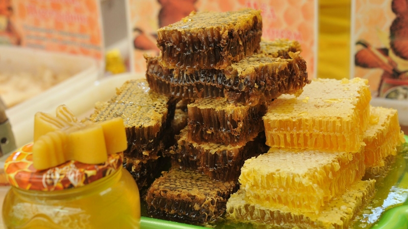 Православные празднуют Медовый Спас