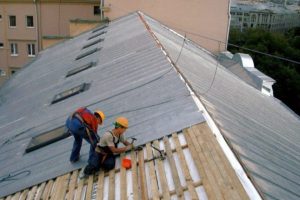 СтройИнжиниринг: ремонт кровли школы здесь