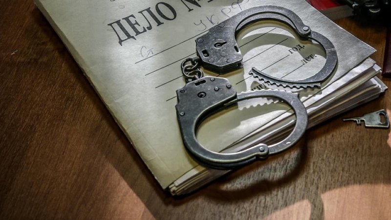 Злоумышленник поджег авто бизнесвумен, внутри которого был ребенок