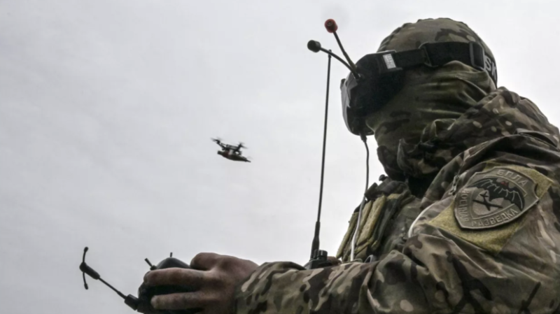 В зону СВО поставили около 10 тысяч детекторов дронов «Птицелов»