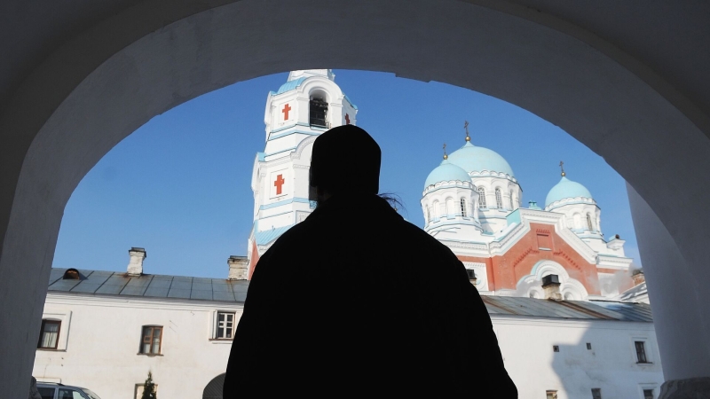 В РПЦ издали руководство для желающих уйти в монастырь