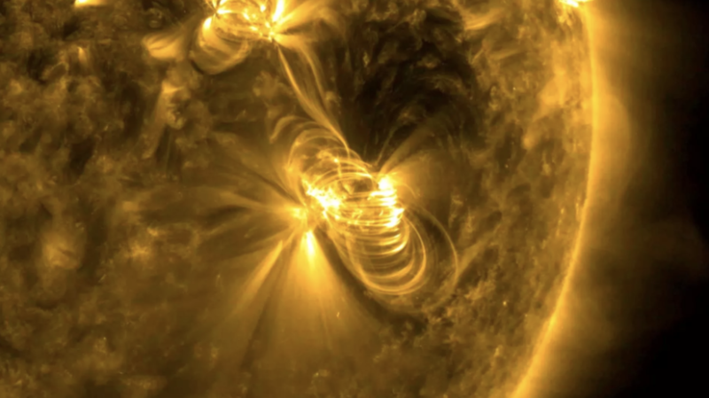 Магнитная буря на Земле продолжается почти сутки